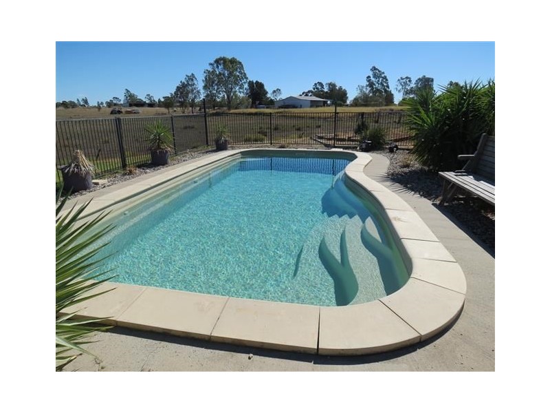 13 Baker-Finch Crescent, Roma QLD 4455