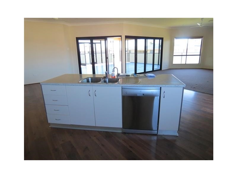 13 Baker-Finch Crescent, Roma QLD 4455