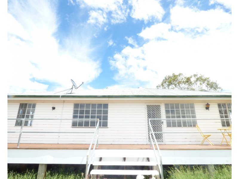 237 Charles Street, Roma QLD 4455
