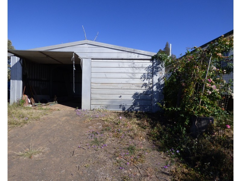 237 Charles Street, Roma QLD 4455