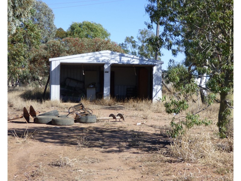 237 Charles Street, Roma QLD 4455