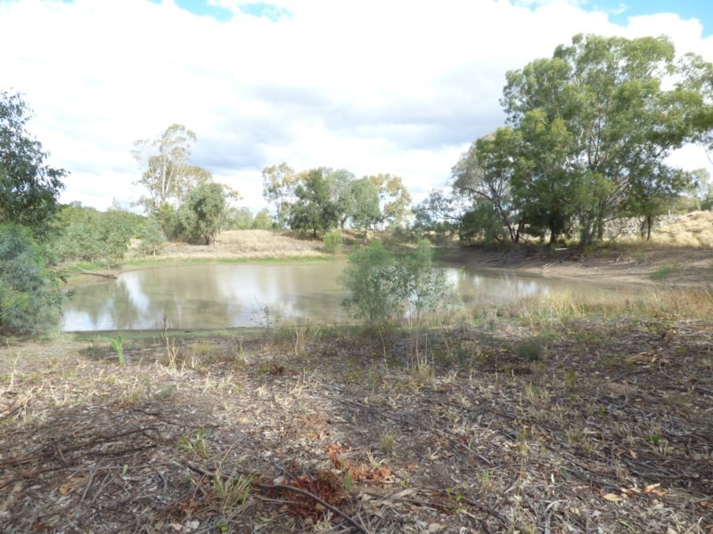 27 McPhie Street, Roma QLD 4455