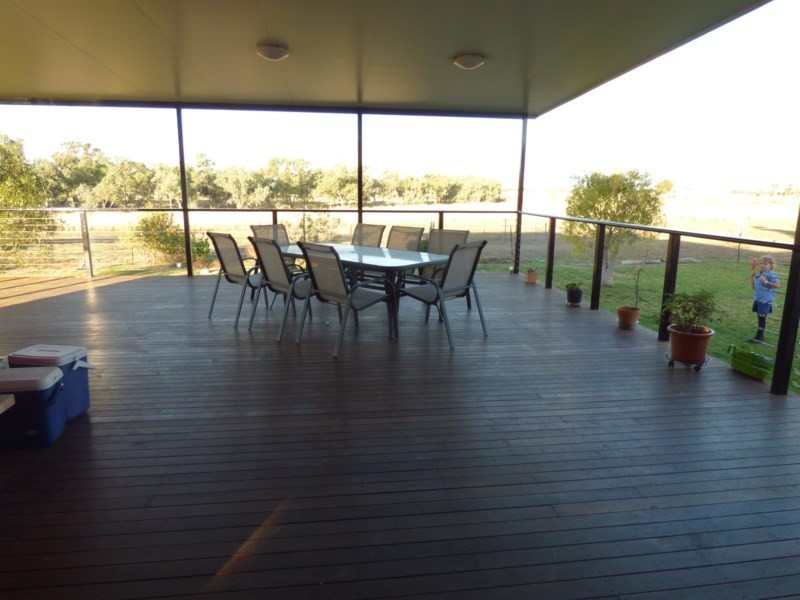 31 Henry, Hodgson QLD 4455