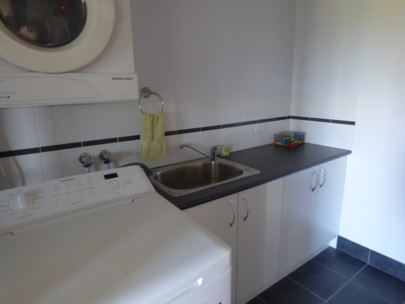 31 Henry, Hodgson QLD 4455