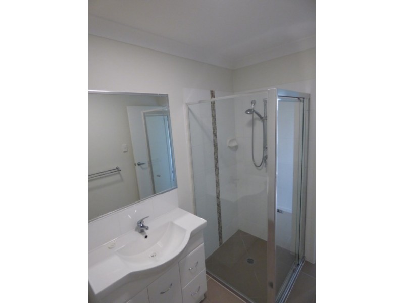 2/27 Lomandra Avenue, Roma QLD 4455