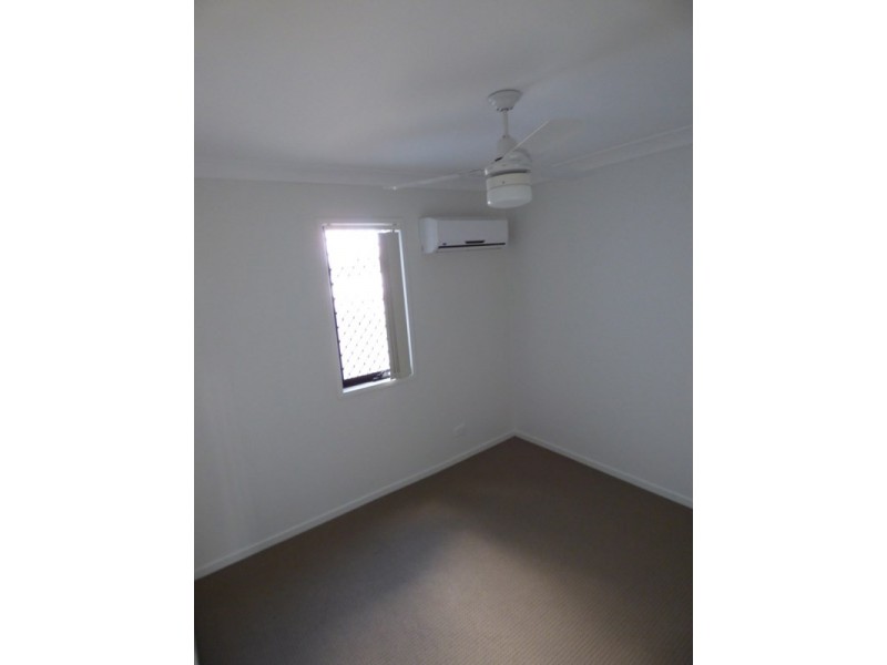 2/27 Lomandra Avenue, Roma QLD 4455