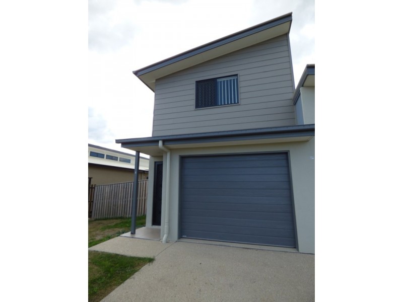 2/27 Lomandra Avenue, Roma QLD 4455