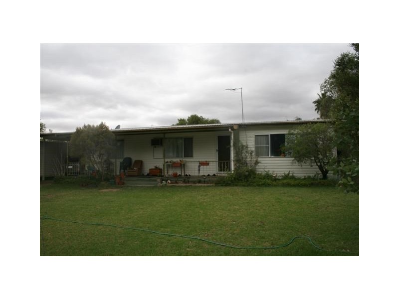 4 Howard Street, Roma QLD 4455