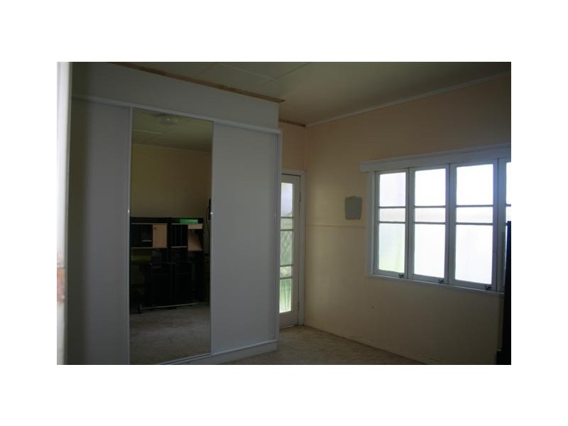 40 Taylor Street, Roma QLD 4455