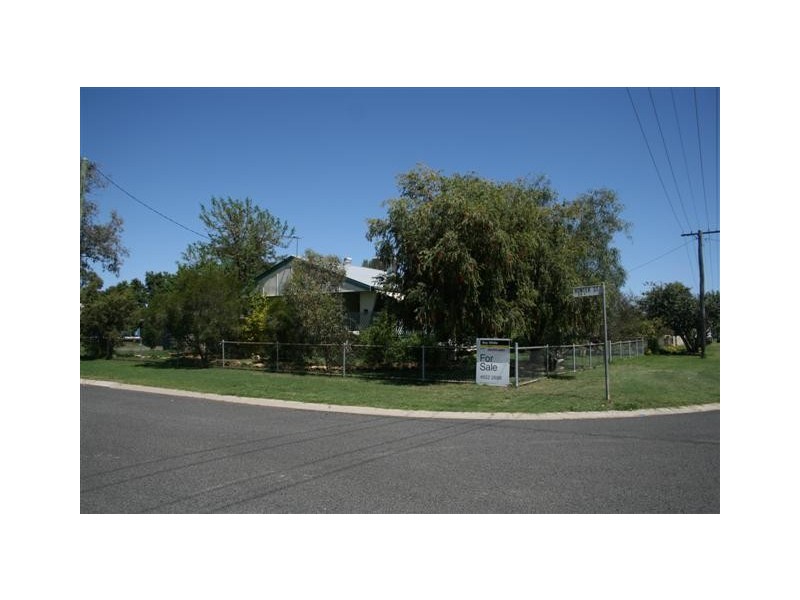 40 Taylor Street, Roma QLD 4455