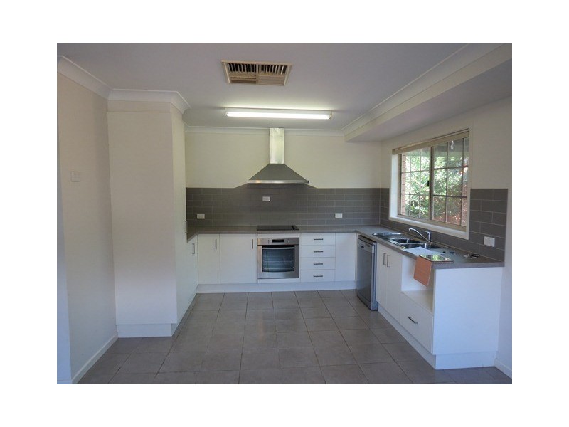 25 Alexander Avenue, Roma QLD 4455