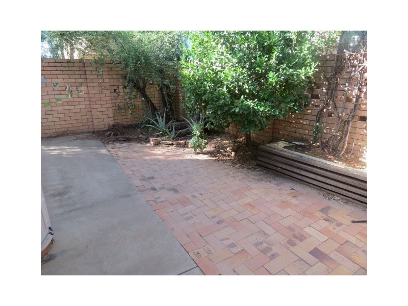 25 Alexander Avenue, Roma QLD 4455