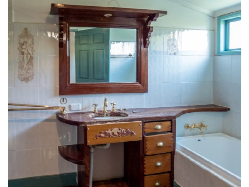 25 Phillip Street, Roma QLD 4455