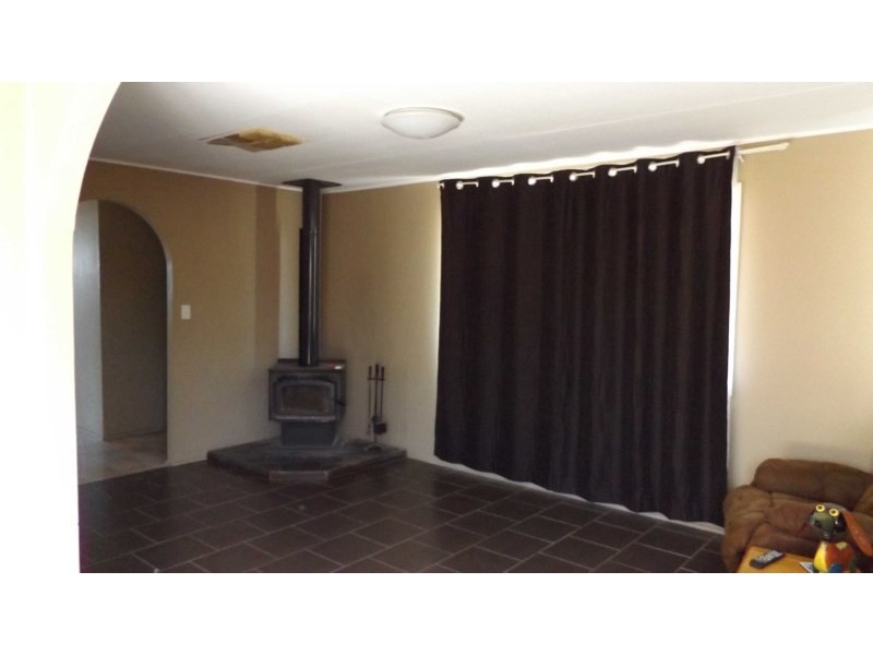 20 Elmer Street, Roma QLD 4455