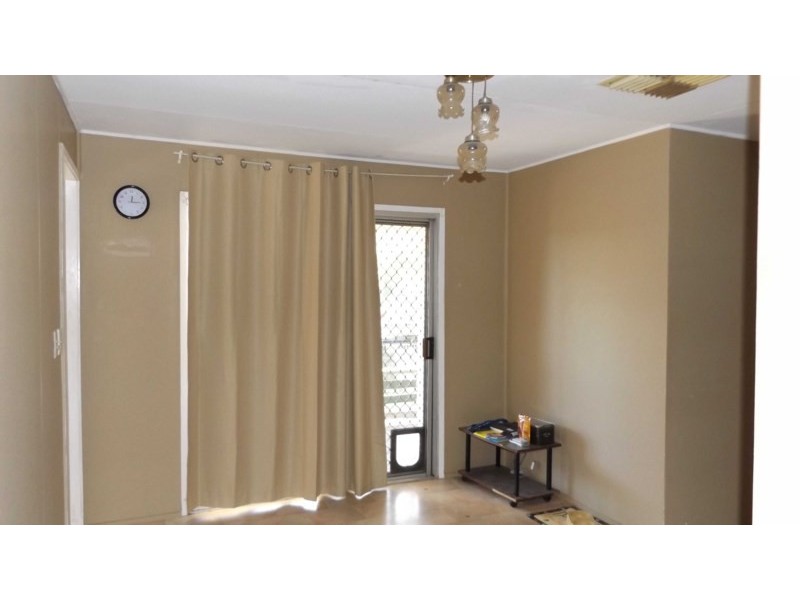 20 Elmer Street, Roma QLD 4455