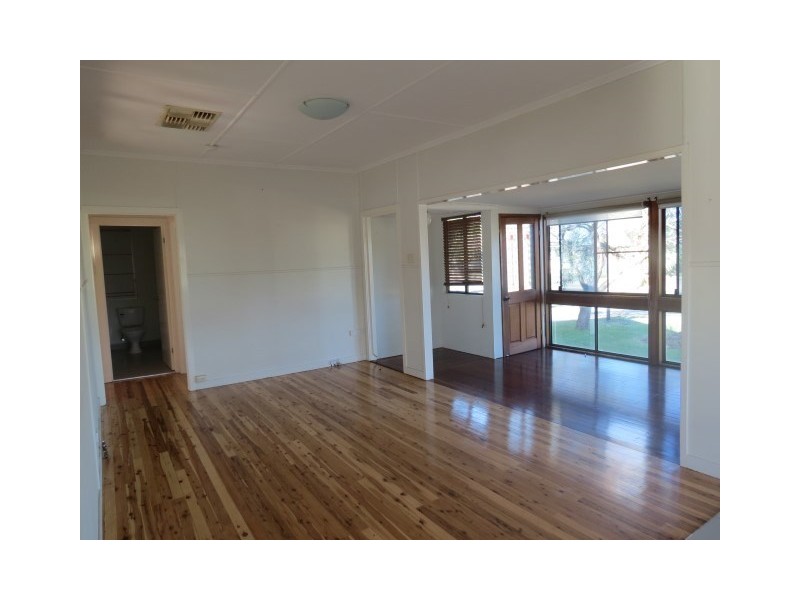 14 McEwan Street, Roma QLD 4455