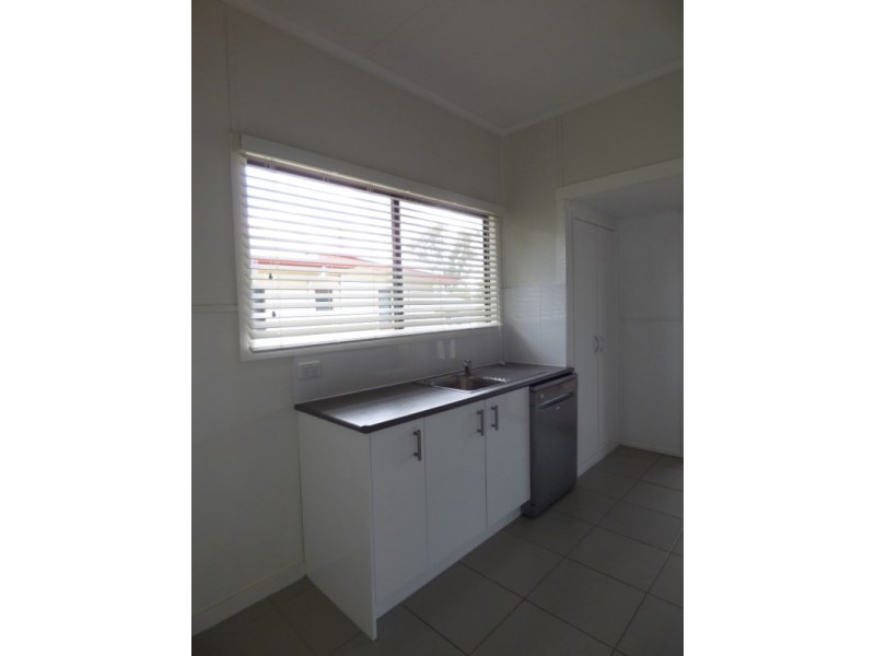 14 McEwan Street, Roma QLD 4455
