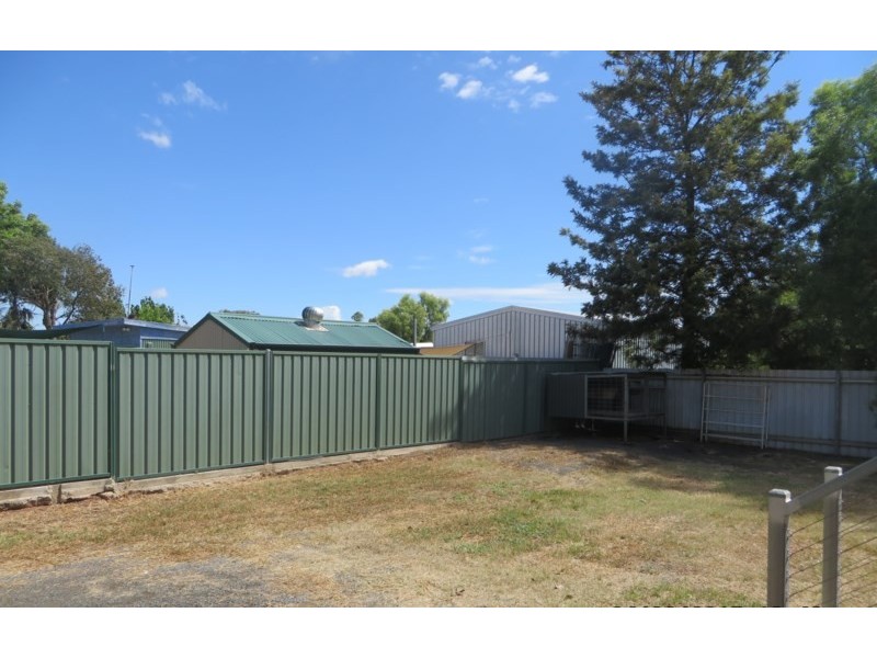 27 Charles Street, Roma QLD 4455