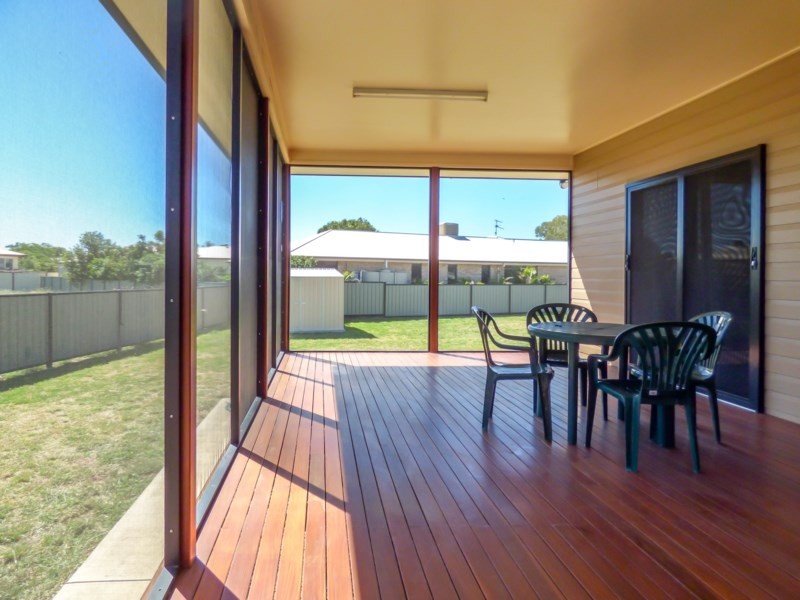 6 Lockyer Crescent, Roma QLD 4455