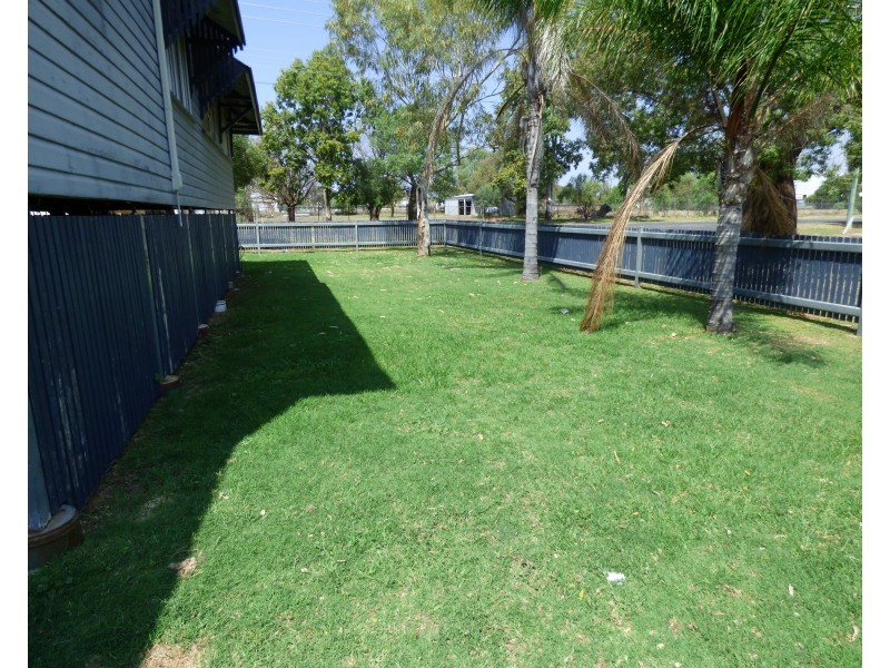 21-23 Station Street, Roma QLD 4455