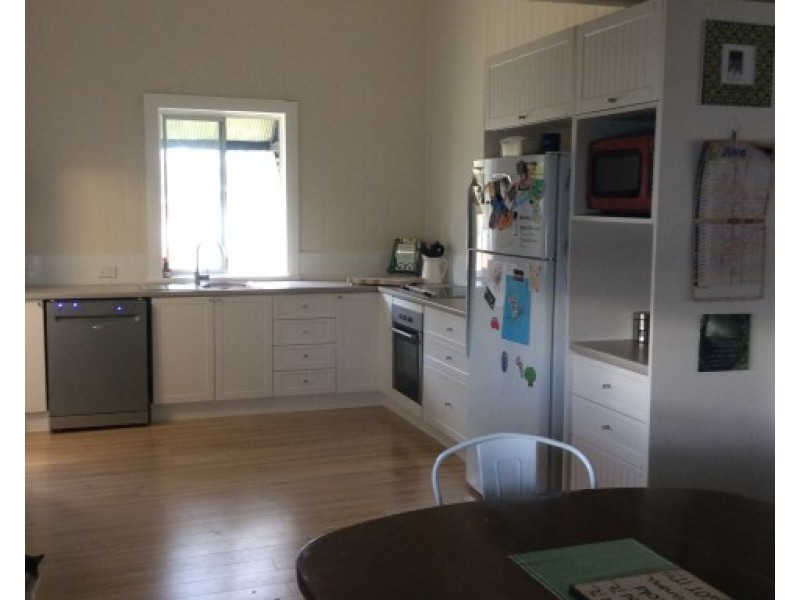 21-23 Station Street, Roma QLD 4455