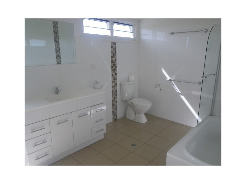 2-28 Ivy Street, Roma QLD 4455