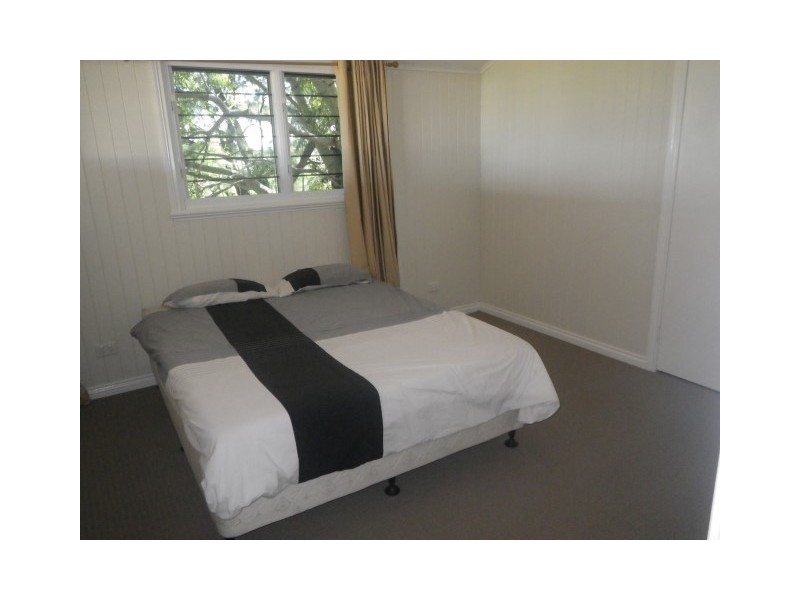 2-28 Ivy Street, Roma QLD 4455