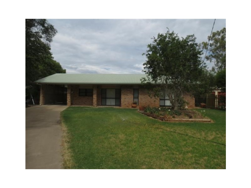 11 Roma Crescent, Roma QLD 4455