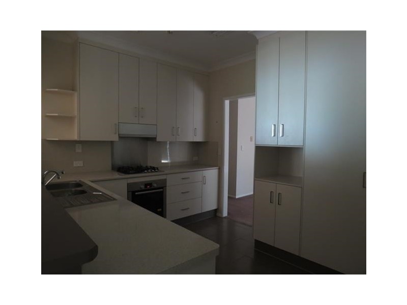 11 Roma Crescent, Roma QLD 4455