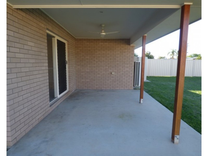 19 Ivy Street, Roma QLD 4455