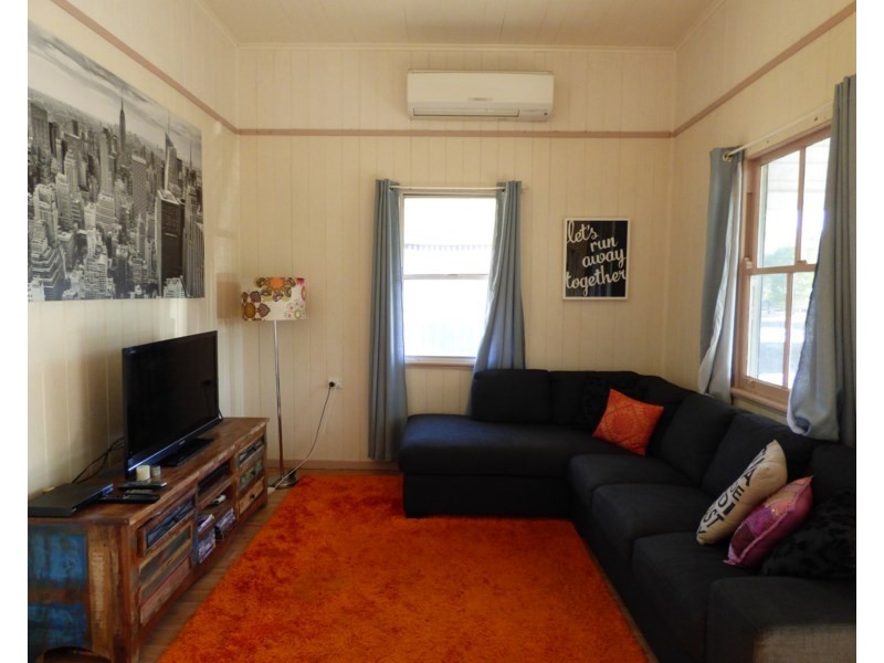 19 Major Street, Roma QLD 4455