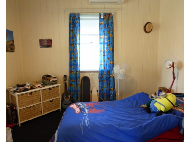 19 Major Street, Roma QLD 4455