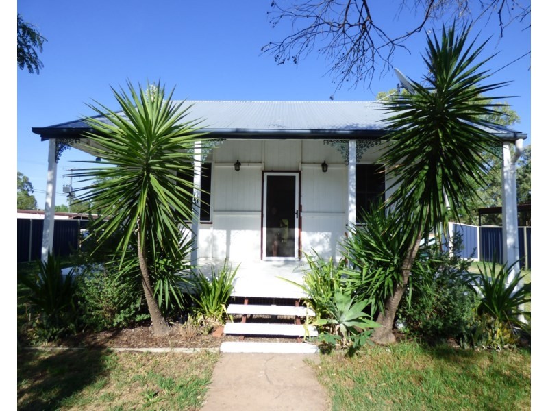 19 Major Street, Roma QLD 4455