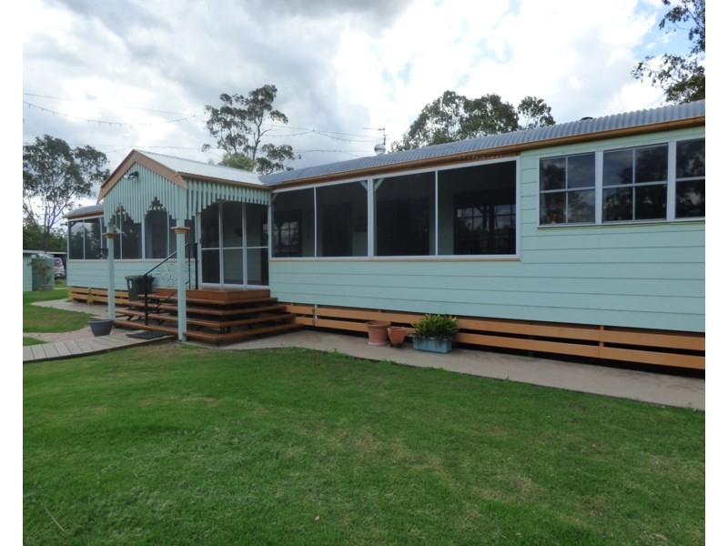 237 Northern Road, Roma QLD 4455
