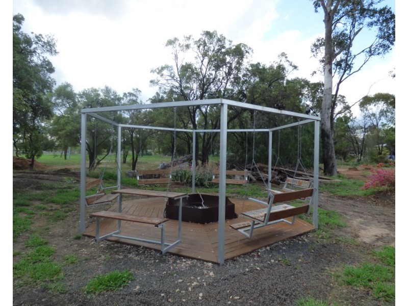 237 Northern Road, Roma QLD 4455