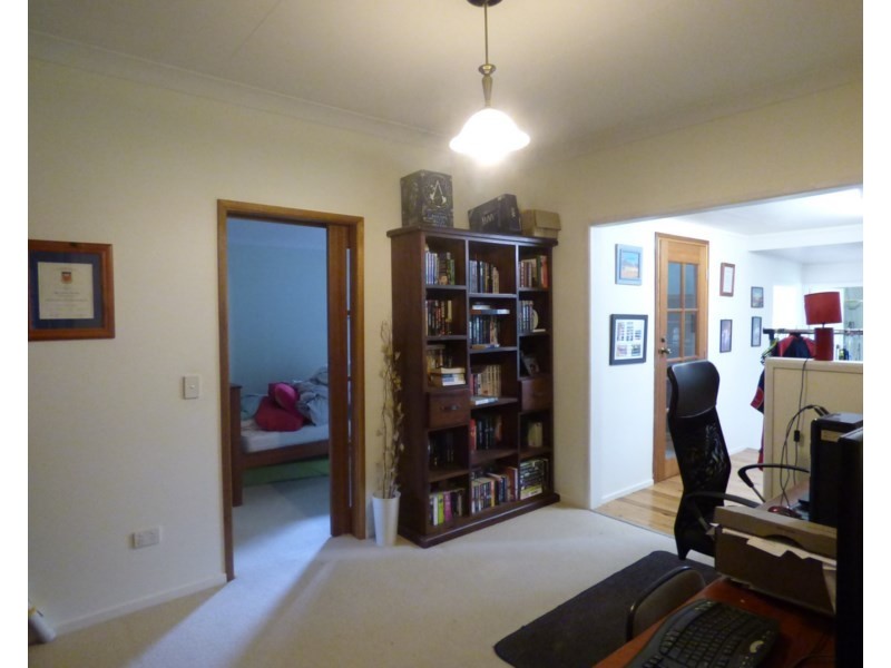 237 Northern Road, Roma QLD 4455