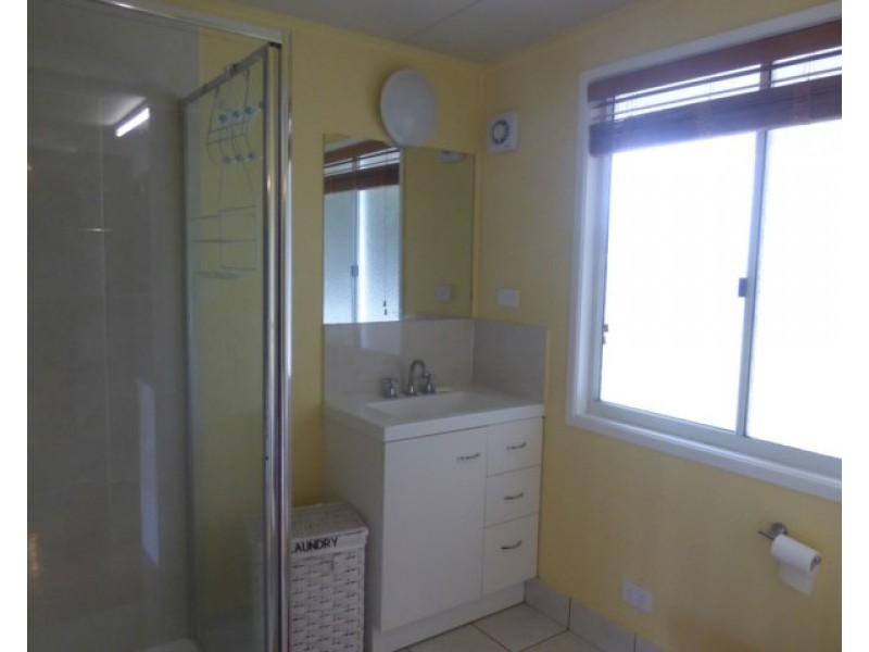 237 Northern Road, Roma QLD 4455