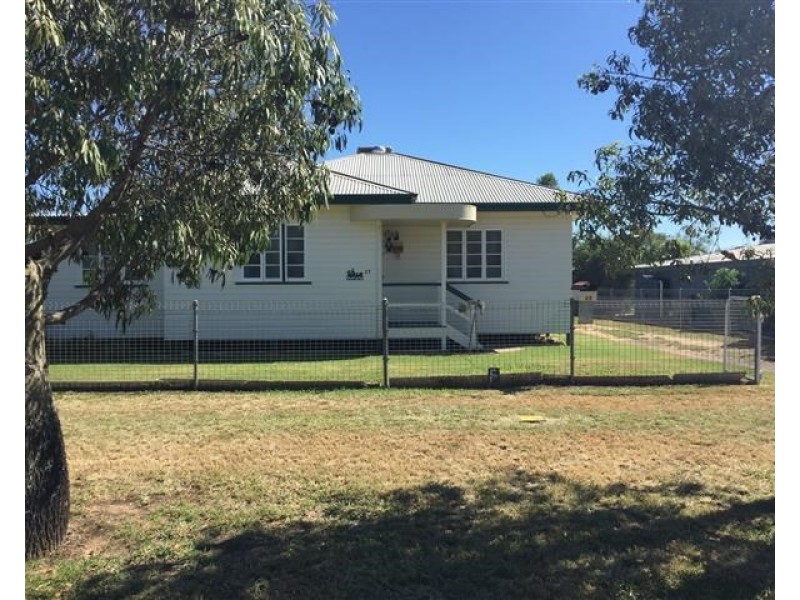 25 Conlan Street, Roma QLD 4455