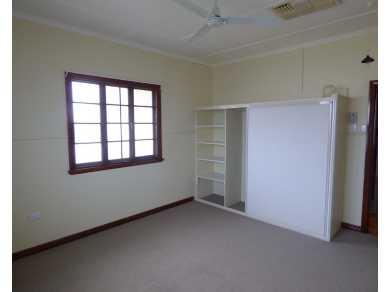 25 Conlan Street, Roma QLD 4455