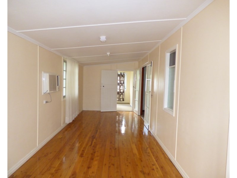 25 Conlan Street, Roma QLD 4455