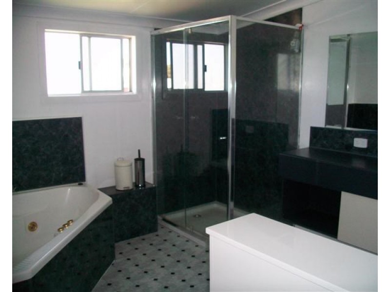 22 Chrystal Street, Roma QLD 4455