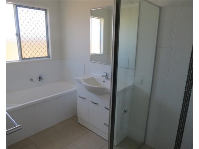 3 Lomandra Avenue, Roma QLD 4455
