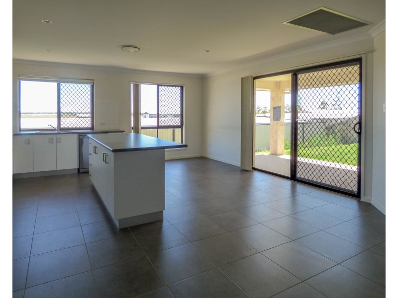 9 Wheeler Drive, Roma QLD 4455