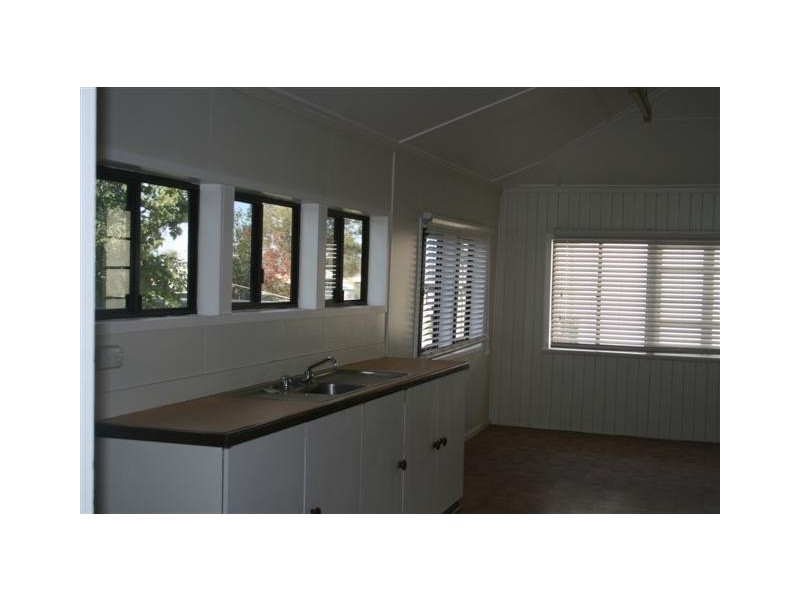 173 McDowall Street, Roma QLD 4455