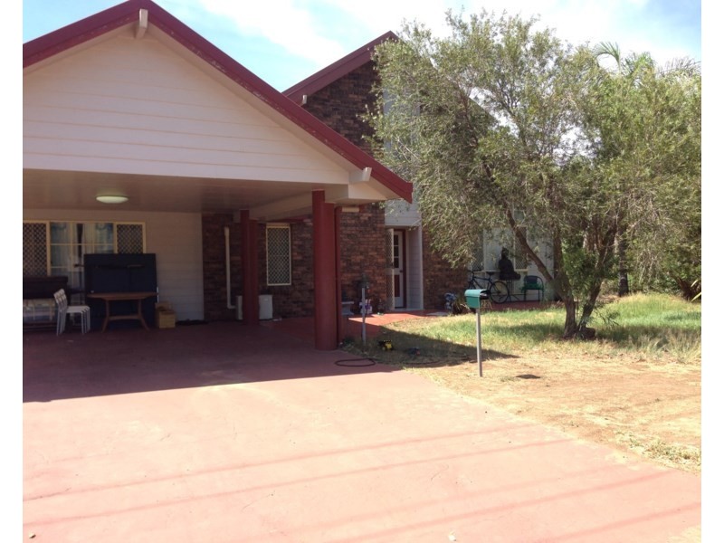 22 Alexander Avenue, Roma QLD 4455