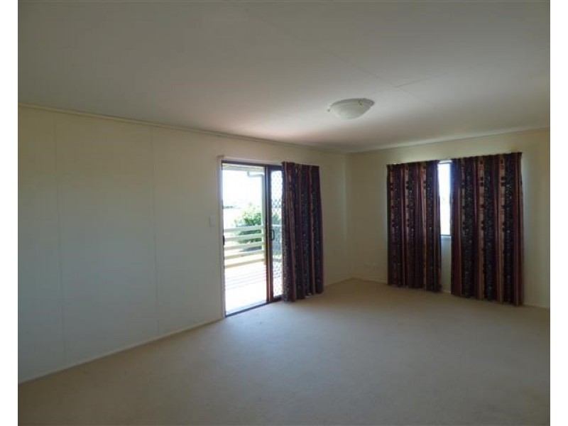 131 Quintin Street, Roma QLD 4455