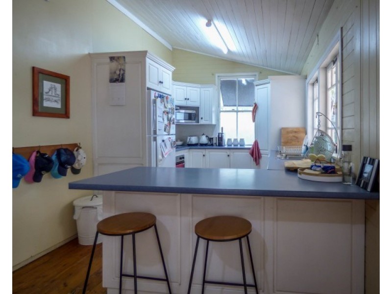 127 Arthur Street, Roma QLD 4455
