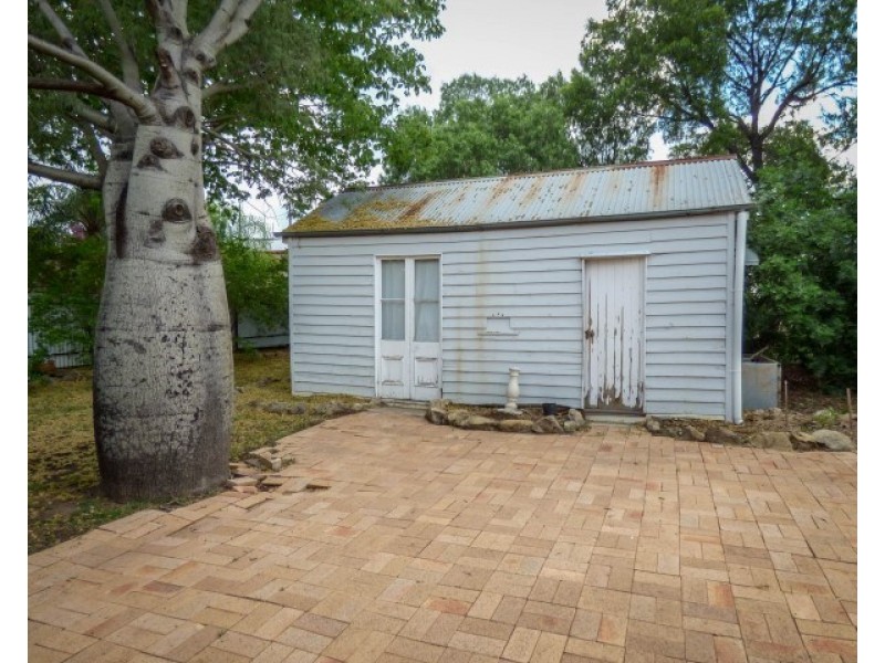 127 Arthur Street, Roma QLD 4455