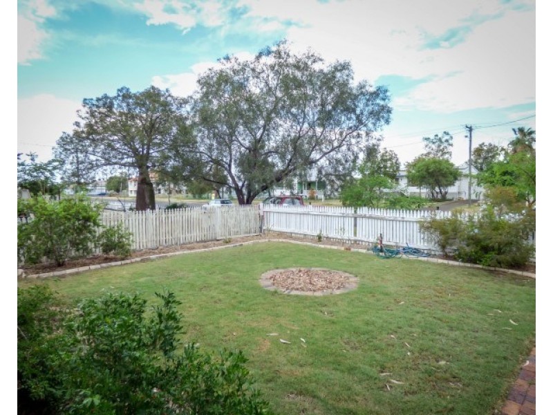 127 Arthur Street, Roma QLD 4455