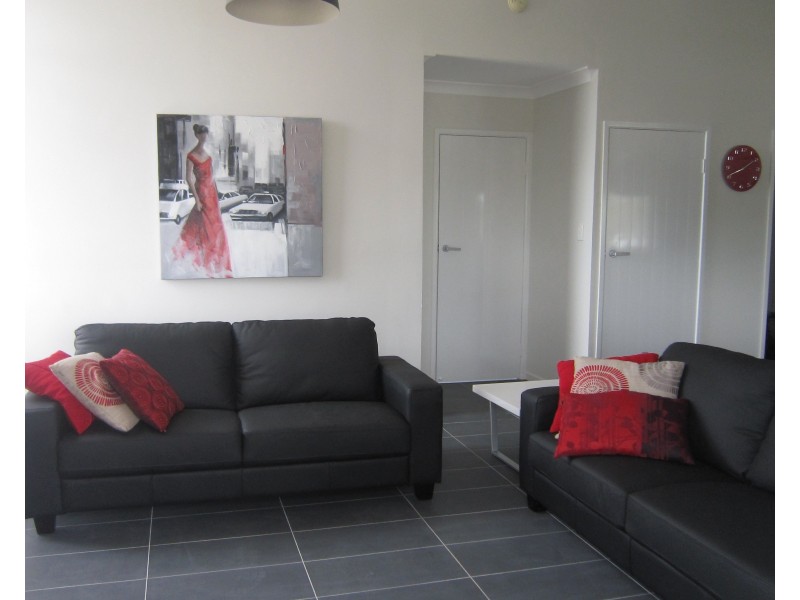 1/105 Bowen Street, Roma QLD 4455